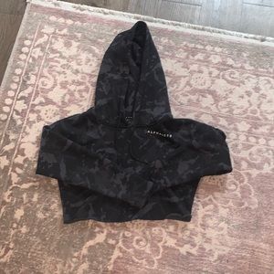 Alphalete Camo Sweater Cropped